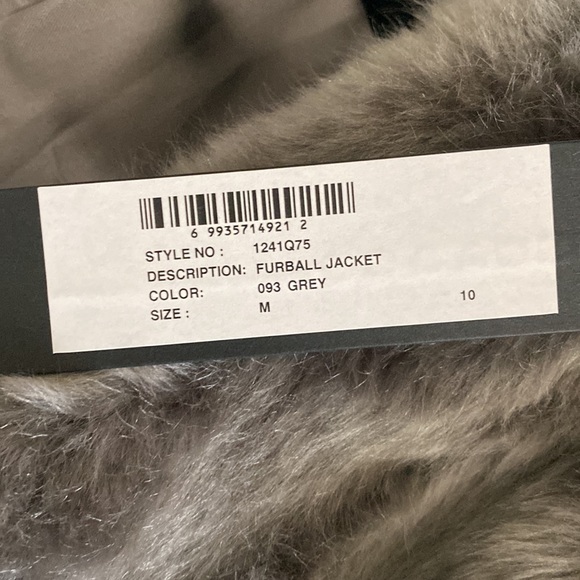 Isda & Co. size medium grey fur ball jacket - Picture 6 of 8